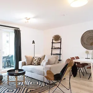 Appartement Bizstay Helena At Sea, Den Haag